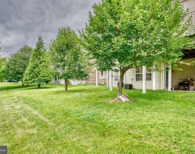 8112 Winding Ross Way - Photo Thumbnail 10