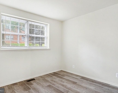 208 Timber Trail - Photo Thumbnail 12