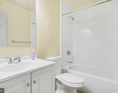 208 Timber Trail - Photo Thumbnail 15
