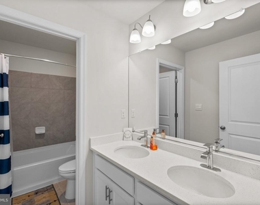1801 Rankokus Drive - Photo Thumbnail 26