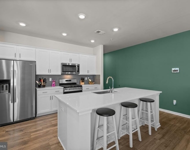 1801 Rankokus Drive - Photo Thumbnail 9