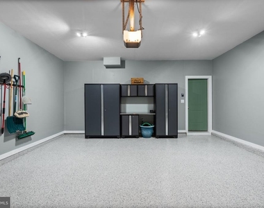 1801 Rankokus Drive - Photo Thumbnail 34