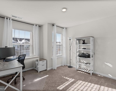 1801 Rankokus Drive - Photo Thumbnail 28