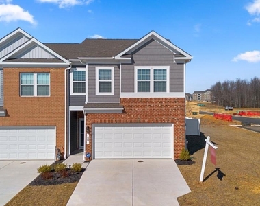 1801 Rankokus Drive - Photo Thumbnail 41