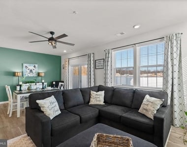 1801 Rankokus Drive - Photo Thumbnail 4