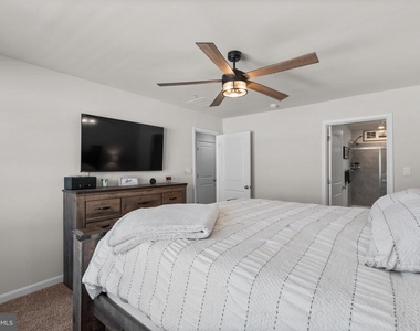 1801 Rankokus Drive - Photo Thumbnail 17