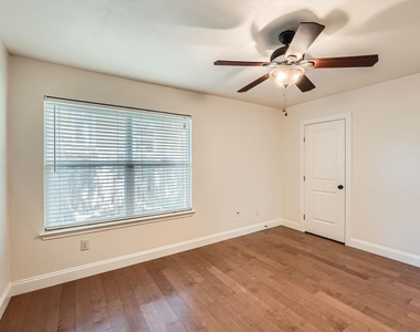 2929 E Martin Luther King Jr Blvd - Photo Thumbnail 19