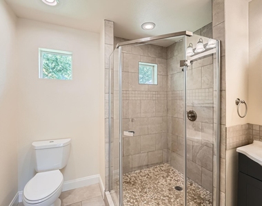 2929 E Martin Luther King Jr Blvd - Photo Thumbnail 16