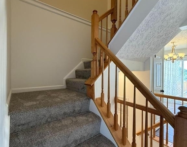1064 Jeanett Way - Photo Thumbnail 14