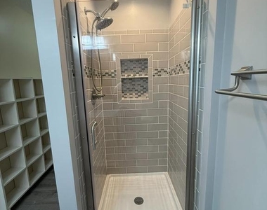 1064 Jeanett Way - Photo Thumbnail 19