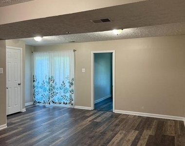 1064 Jeanett Way - Photo Thumbnail 36
