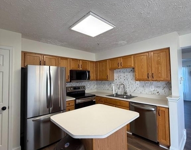 1064 Jeanett Way - Photo Thumbnail 6