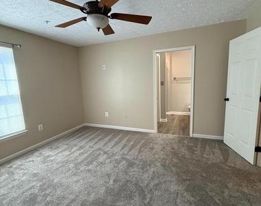 1064 Jeanett Way - Photo Thumbnail 16
