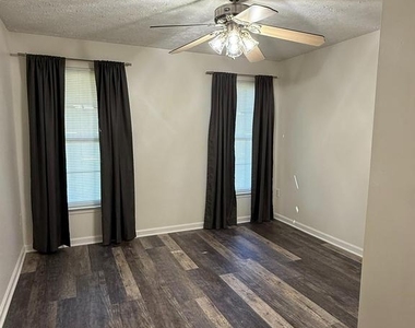 1064 Jeanett Way - Photo Thumbnail 38