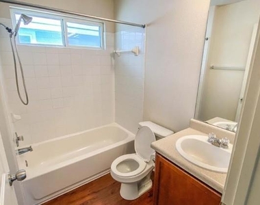 915 Alamo Plaza Dr - Photo Thumbnail 9