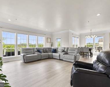 310 Mackintosh Road - Photo Thumbnail 6
