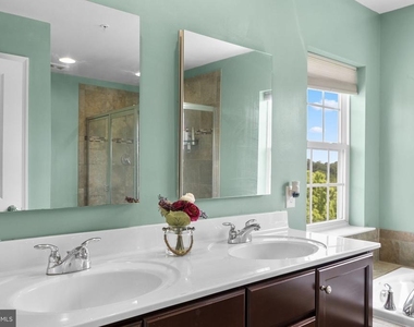 310 Mackintosh Road - Photo Thumbnail 34