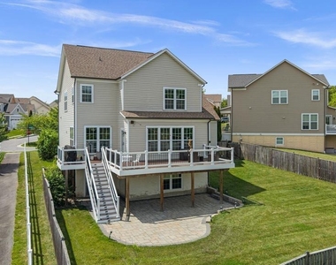 310 Mackintosh Road - Photo Thumbnail 3