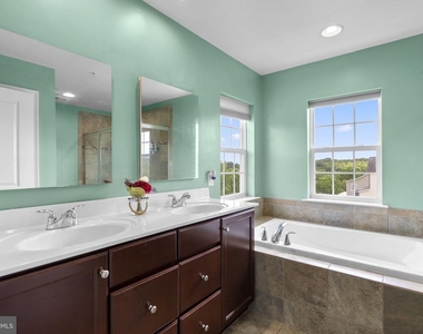 310 Mackintosh Road - Photo Thumbnail 28