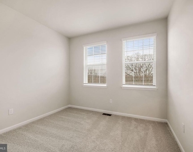 5131 Constitution Street - Photo Thumbnail 21
