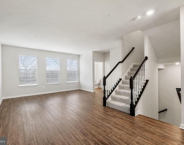 5131 Constitution Street - Photo Thumbnail 11