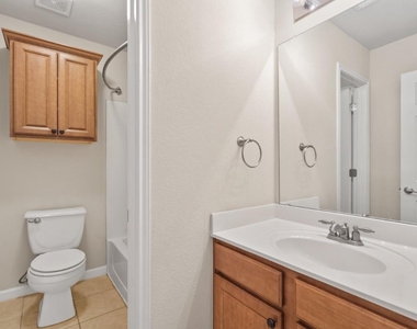652 Dark Horse Ln - Photo Thumbnail 25