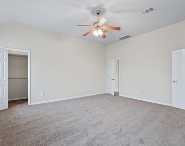 652 Dark Horse Ln - Photo Thumbnail 14