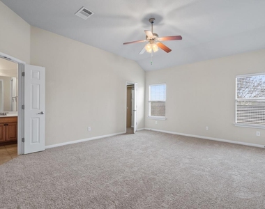 652 Dark Horse Ln - Photo Thumbnail 13