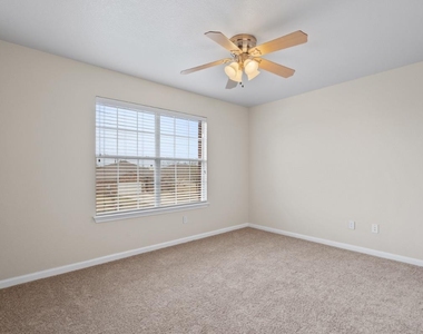 652 Dark Horse Ln - Photo Thumbnail 26