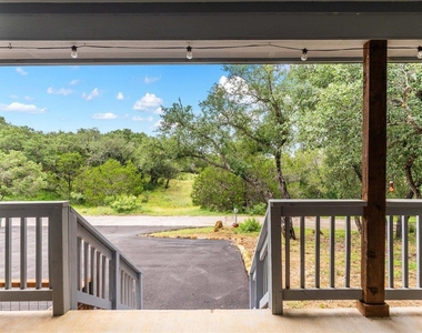 408 Breezing Ln - Photo Thumbnail 6