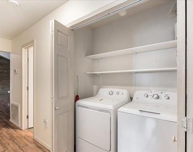 408 Breezing Ln - Photo Thumbnail 17