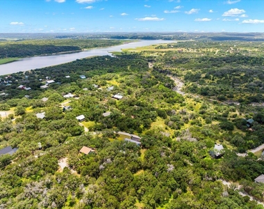 408 Breezing Ln - Photo Thumbnail 37