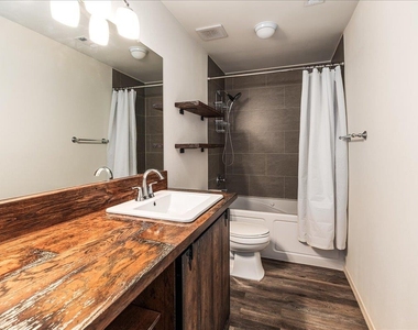 408 Breezing Ln - Photo Thumbnail 24