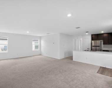 604 Marty Allen Loop - Photo Thumbnail 3