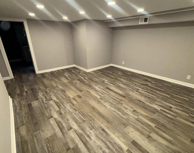 1022 Foxwood Lane - Photo Thumbnail 1