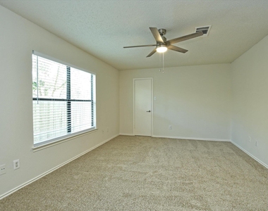 1201 Pike Path - Photo Thumbnail 14