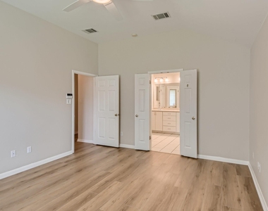 116 Copperwood Loop - Photo Thumbnail 16