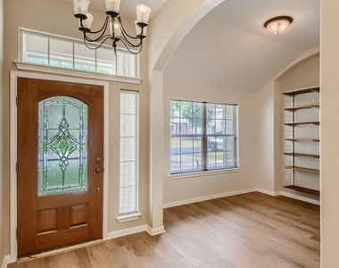 116 Copperwood Loop - Photo Thumbnail 4