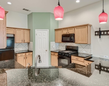 116 Copperwood Loop - Photo Thumbnail 8