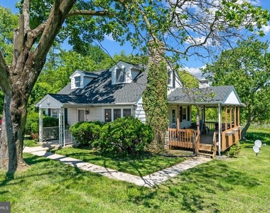 15605 Hanover Pike - Photo Thumbnail 1