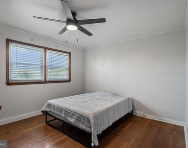 15605 Hanover Pike - Photo Thumbnail 10