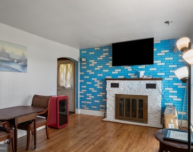 15605 Hanover Pike - Photo Thumbnail 5