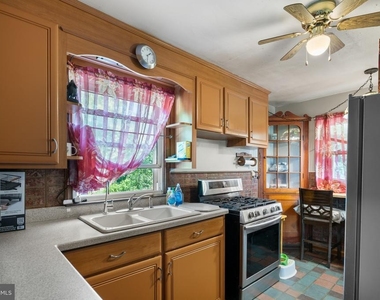 15605 Hanover Pike - Photo Thumbnail 8
