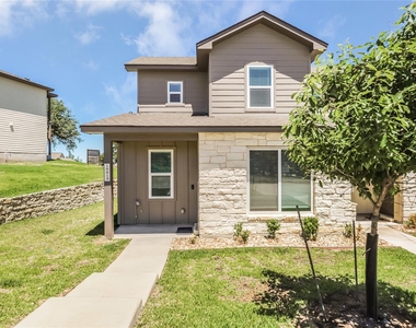 18814 Nicklaus Dr - Photo Thumbnail 1