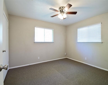 5936 Cherry Loop - Photo Thumbnail 12