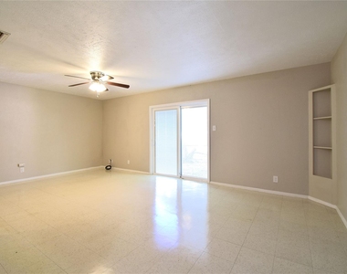 5936 Cherry Loop - Photo Thumbnail 4