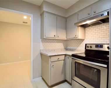 5936 Cherry Loop - Photo Thumbnail 9