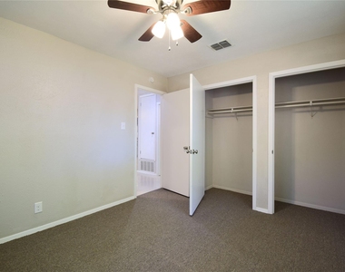 5936 Cherry Loop - Photo Thumbnail 13