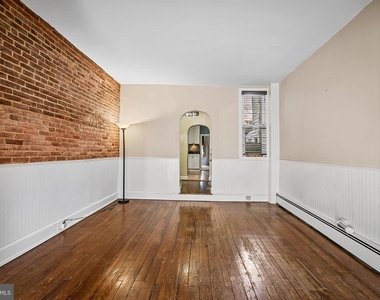 719 S Montford Avenue - Photo Thumbnail 10