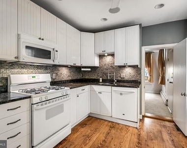 719 S Montford Avenue - Photo Thumbnail 13